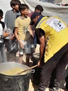 Pasti caldi a Khan Younes, 22/10/24