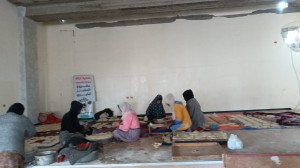 Distribuzione acqua potabile e pane a Deir al-Balah, 22/2/25