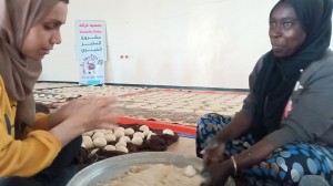 Distribuzione acqua a Wadi Ghazza (Netzarim!) e pane a Deir al-Balah, 23/2/25