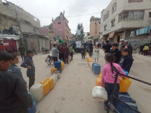 Distribuzione acqua potabile a Nuseirat, I/4/25