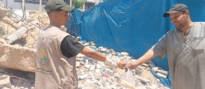 Distribuzione pane e acqua a Nuseirat, 28/7/25